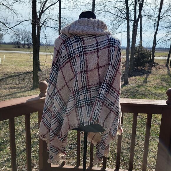 Time And Tru Plaid Turtleneck Poncho Sweater | Fall Cozy Style | Size L/XL - Picture 11 of 15